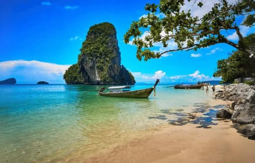 Phra Nang Beach Had Yao Beach